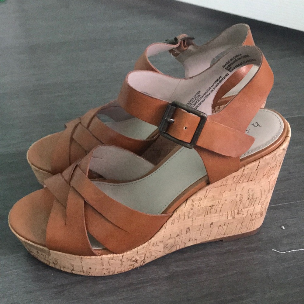 heels - Picture 2 of 3